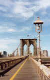 BrooklynBridgeTowerWalkLight.jpg (187015 bytes)